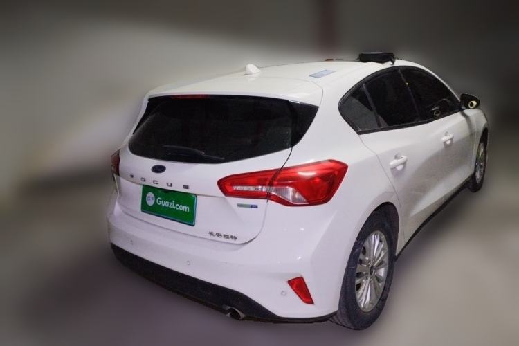 Used Ford Focus 2019 Hatchback EcoBoost 180 Automatic Trendy Model Rear Right 45 Deg