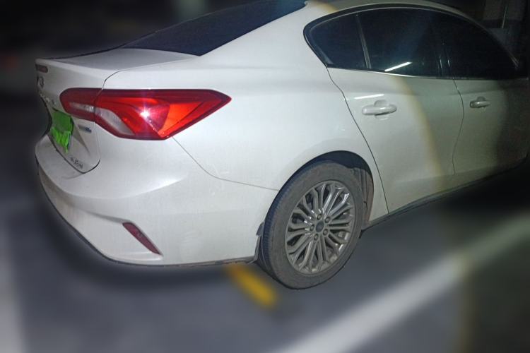 Used Ford Focus 2019 Sedan EcoBoost 180 Automatic Titanium Edition Rear Right 45 Deg