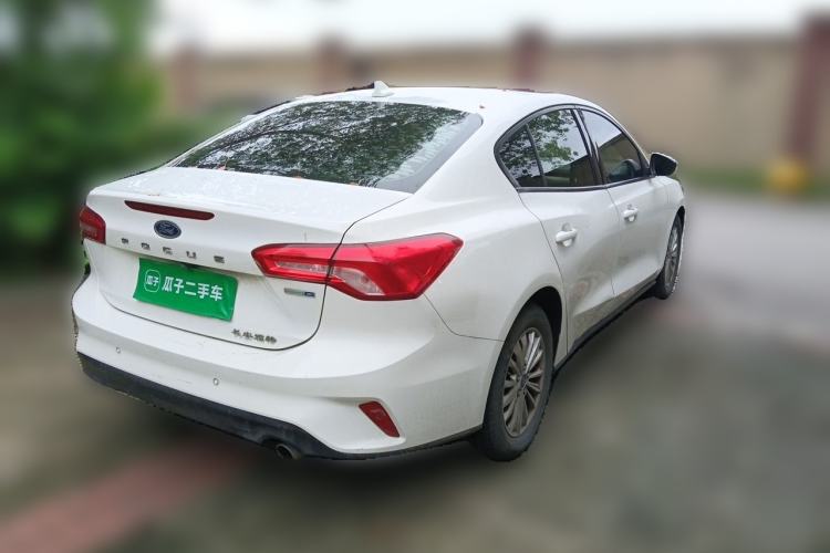 Used Ford Focus 2019 Sedan EcoBoost 180 Automatic Trend Edition Rear Right 45 Deg