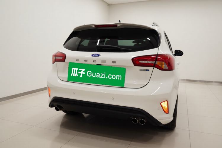 Used Ford Focus 2019 Hatchback EcoBoost 180 Automatic ST Line Rear Right 45 Deg