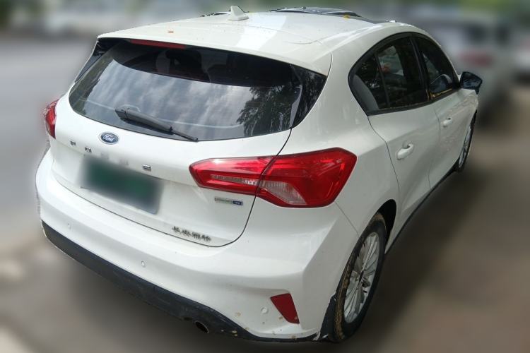 Used Ford Focus 2019 Hatchback EcoBoost 180 Automatic Trendy Model Rear Right 45 Deg