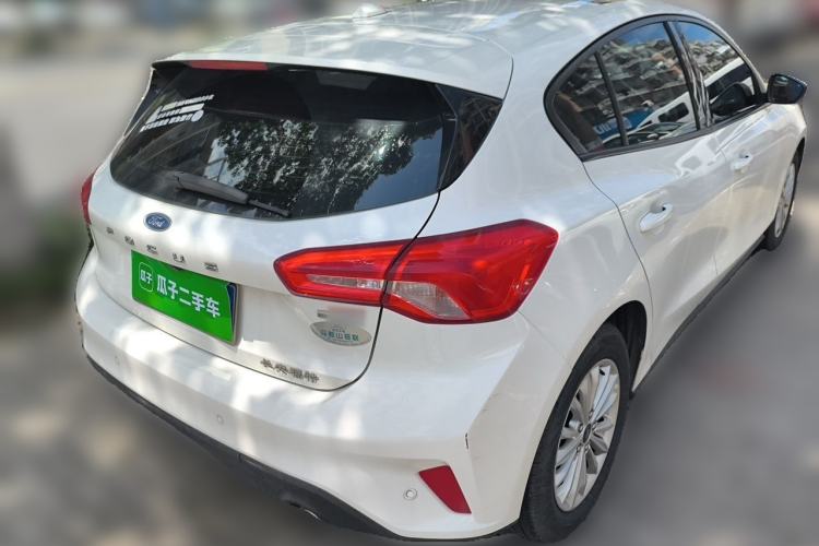 Used Ford Focus 2019 Hatchback EcoBoost 180 Automatic Trendy Model Rear Right 45 Deg