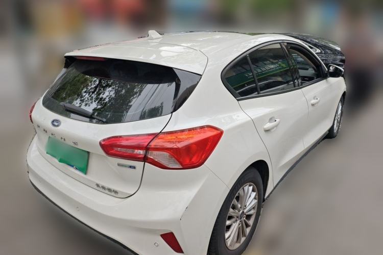 Used Ford Focus 2019 Hatchback EcoBoost 180 Automatic Trendy Model Rear Right 45 Deg