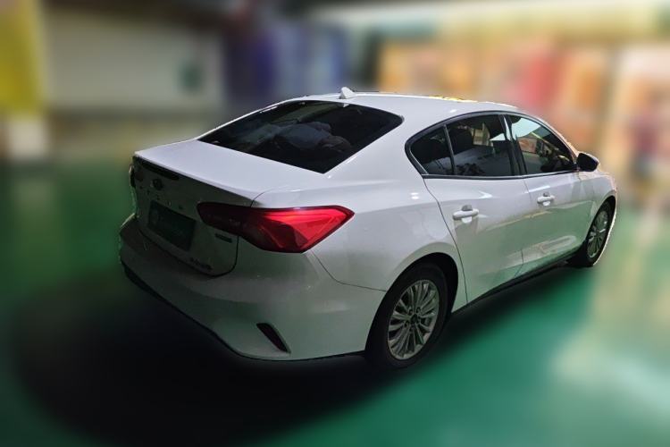 Used Ford Focus 2019 Sedan EcoBoost 125 Automatic Trendy Model China VI Standard Rear Right 45 Deg