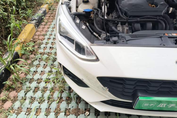 Used Ford Focus 2019 Hatchback 1.5L Automatic Fengeyue Model China VI Standard Right Front Headlight