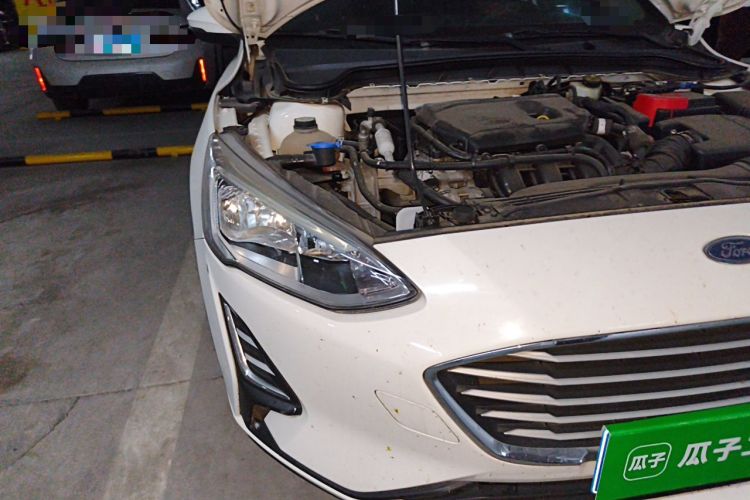 Used Ford Focus 2019 Sedan 1.5L Automatic FENGYUE Model China V Standard Right Front Headlight
