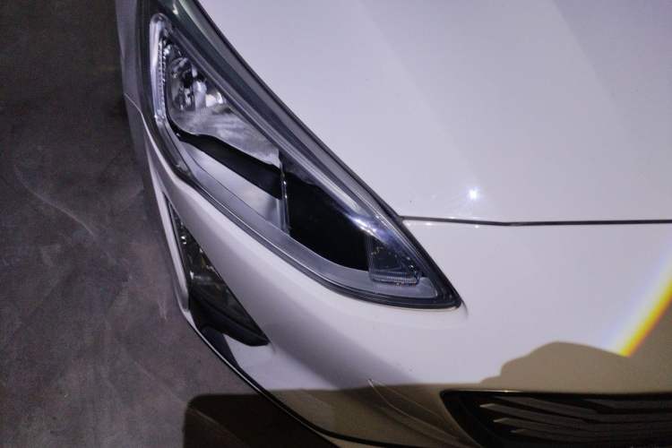 Used Ford Focus 2019 Hatchback EcoBoost 180 Automatic Trendy Model Right Front Headlight