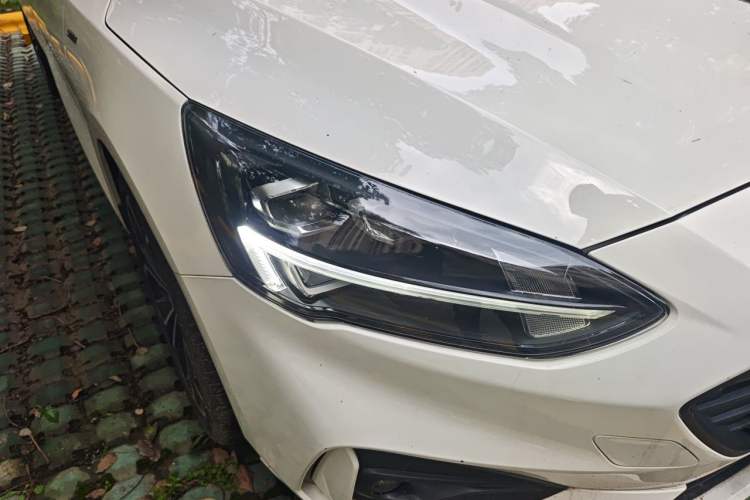 Used Ford Focus 2019 Sedan EcoBoost 180 Automatic ST Line Right Front Headlight