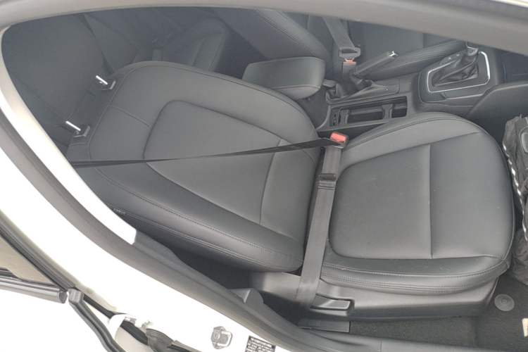 Used Ford Focus 2019 Hatchback 1.5L Automatic Sharp Edition China V Standard Right Front Seat