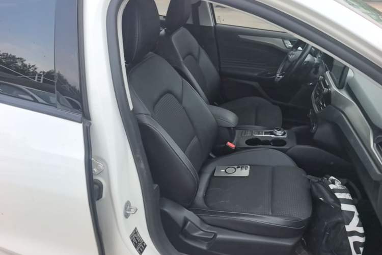 Used Ford Focus 2019 Sedan EcoBoost 180 Automatic Trend Edition Right Front Seat