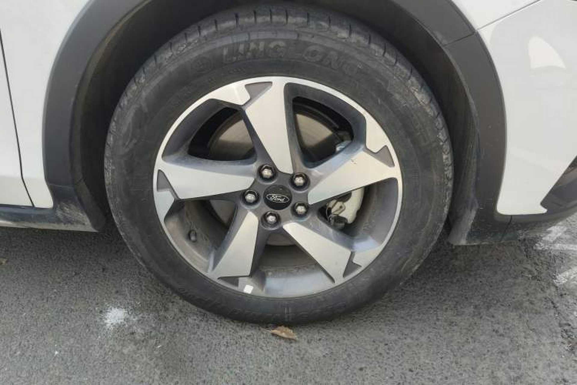 Used Ford Focus 2019 Hatchback EcoBoost 180 Automatic Trendy Model Right Front Wheel Hub