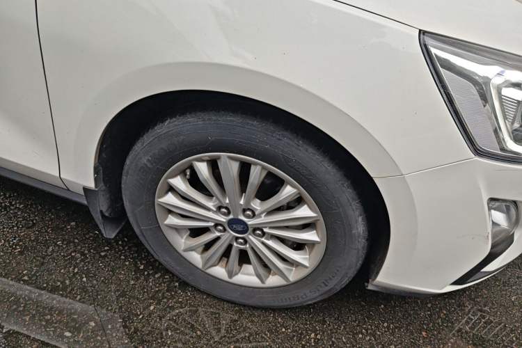 Used Ford Focus 2019 Two-Door EcoBoost 125 Automatic Trendy Model China V Standard Right Front Wheel Hub