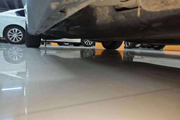 Used Ford Focus 2019 Sedan EcoBoost 180 Automatic Trend Edition Right Side Sill