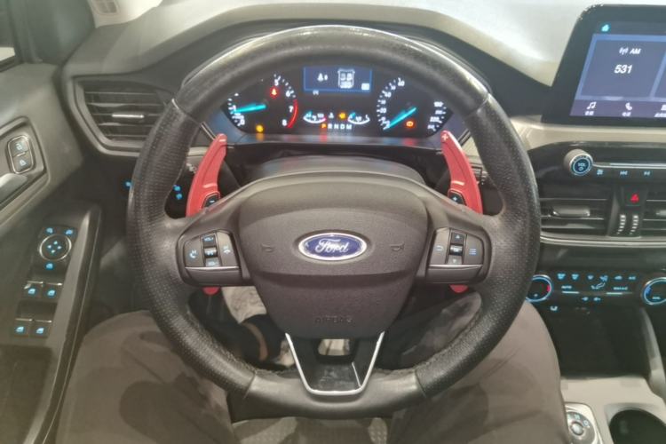 Used Ford Focus 2019 Sedan EcoBoost 180 Automatic Trend Edition Steering Wheel