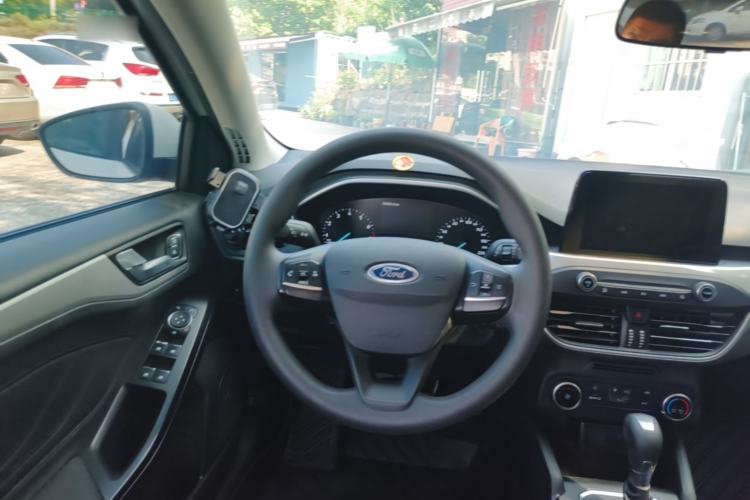 Used Ford Focus 2019 Hatchback 1.5L Automatic Sharp Edition China V Standard Steering Wheel
