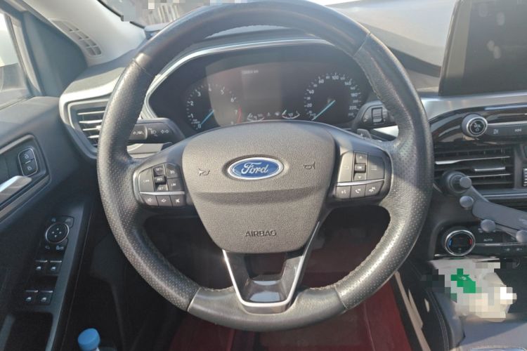 Used Ford Focus 2019 Sedan EcoBoost 180 Automatic Titanium Edition Steering Wheel