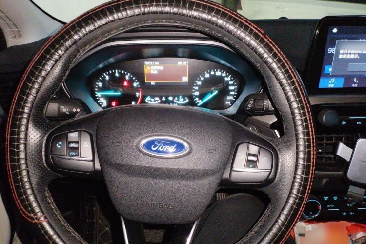 Used Ford Focus 2019 Hatchback EcoBoost 180 Automatic Trendy Model Steering Wheel