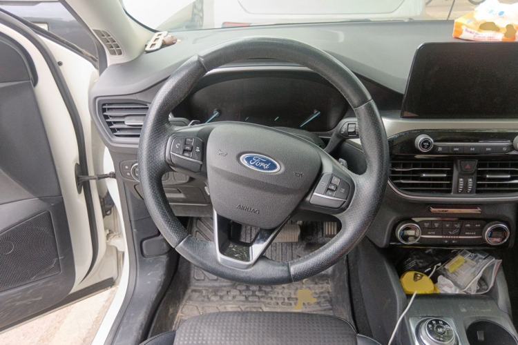 Used Ford Focus 2019 Hatchback EcoBoost 180 Automatic Trendy Model Steering Wheel