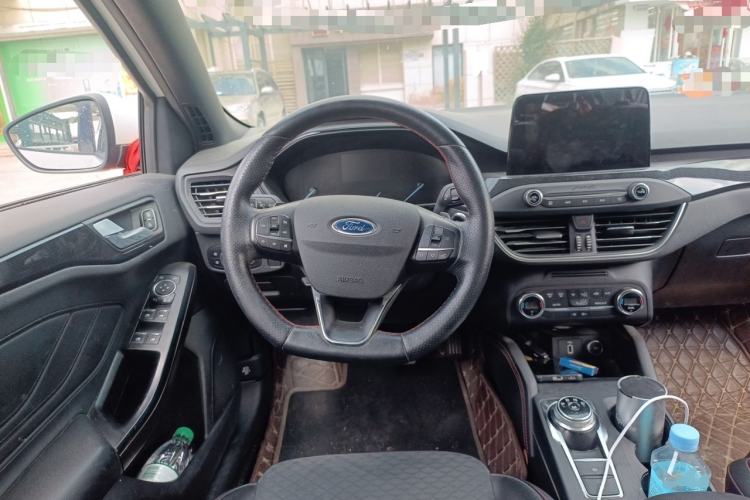 Used Ford Focus 2019 Sedan EcoBoost 180 Automatic ST Line Steering Wheel