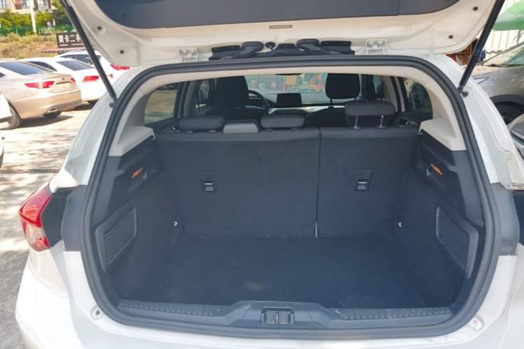 Used Ford Focus 2019 Hatchback 1.5L Automatic Sharp Edition China V Standard Trunk