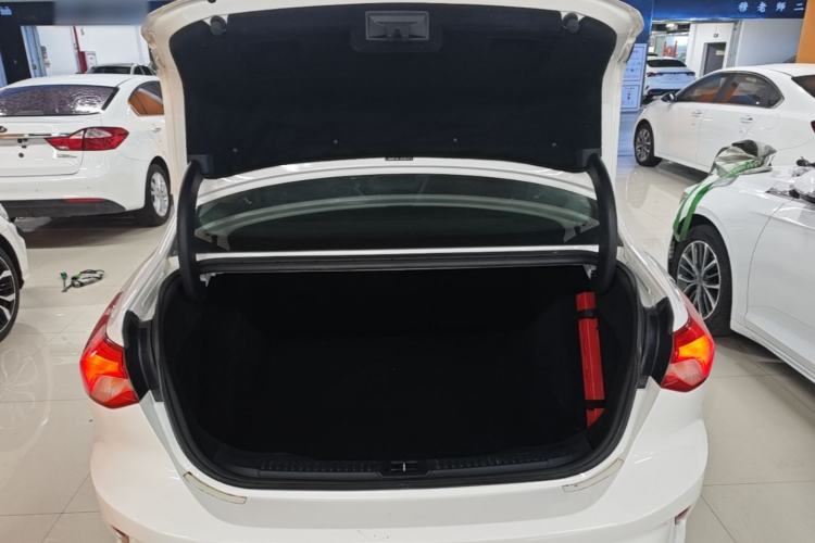 Used Ford Focus 2019 Sedan EcoBoost 180 Automatic Trend Edition Trunk