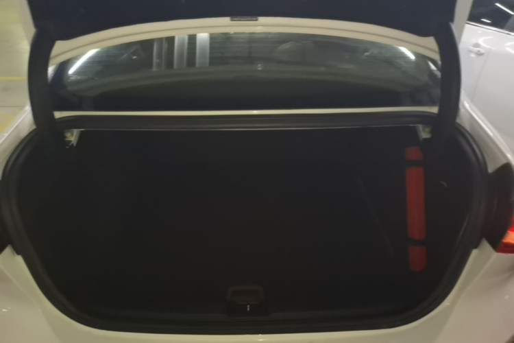 Used Ford Focus 2019 Sedan 1.5L Automatic FENGYUE Model China V Standard Trunk