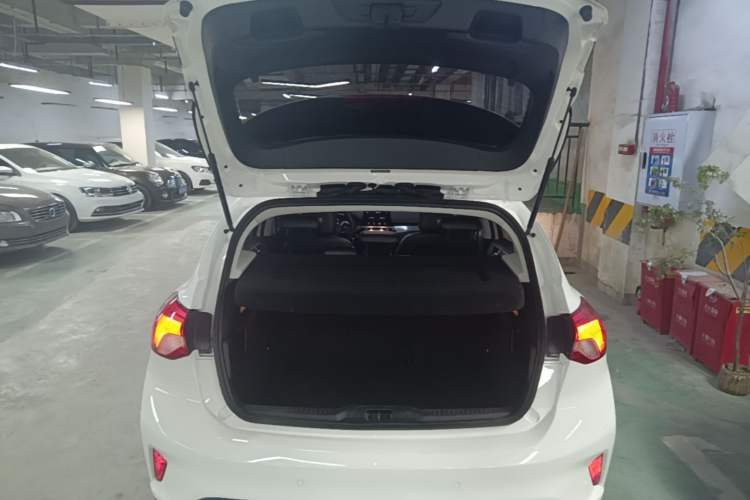 Used Ford Focus 2019 Hatchback EcoBoost 180 Automatic Trendy Model Trunk