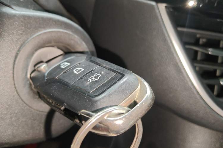 Used Ford Focus 2019 Hatchback EcoBoost 180 Automatic Trendy Model Vehicle Key