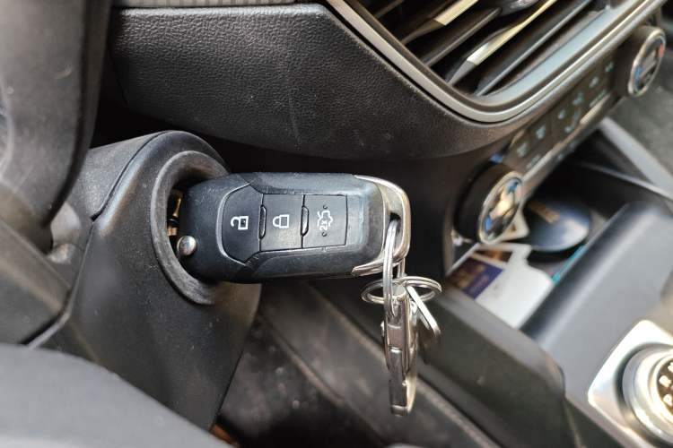 Used Ford Focus 2019 Sedan EcoBoost 180 Automatic Trend Edition Vehicle Key