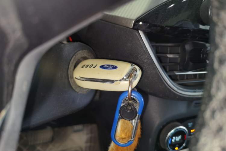 Used Ford Focus 2019 Sedan EcoBoost 180 Automatic Trend Edition Vehicle Key