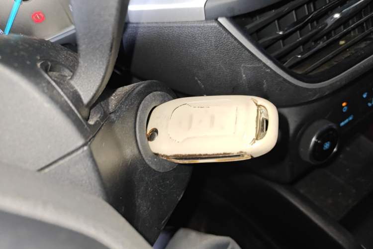 Used Ford Focus 2019 Hatchback 1.5L Automatic Sharp Edition China V Standard Vehicle Key