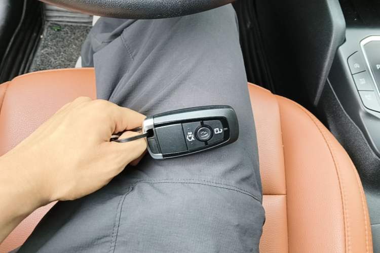 Used Ford Focus 2019 Hatchback 1.5L Automatic Fengeyue Model China VI Standard Vehicle Key