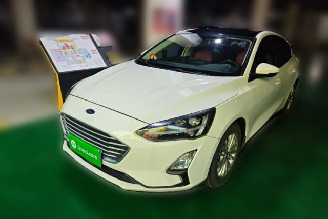 Used Ford Focus 2019 Sedan EcoBoost 125 Automatic Trendy Model China VI Standard