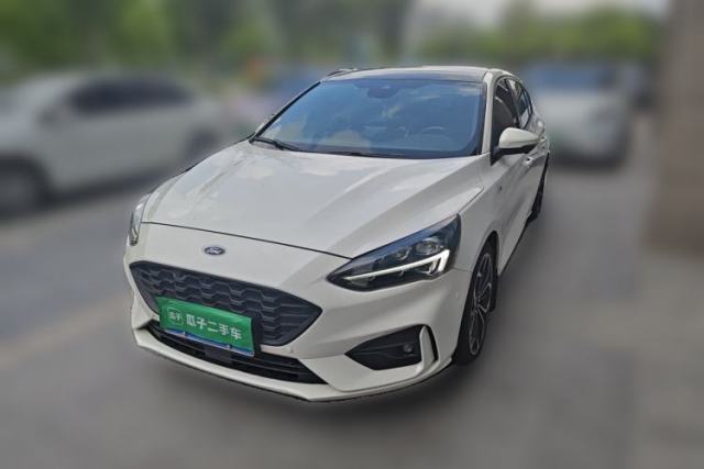 Ojetý Ford Focus 2019 Sedan EcoBoost 180 Automatic ST Line