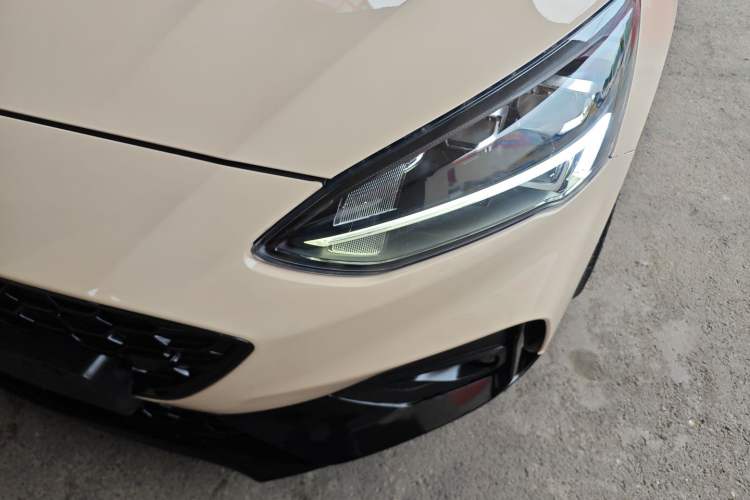 Used Ford Focus 2019 Hatchback EcoBoost 180 Automatic ST Line Left Front Headlight