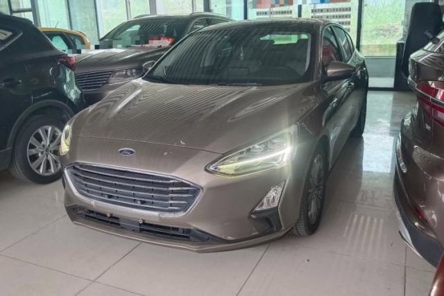 Used Ford Focus 2019 Sedan EcoBoost 180 Automatic Titanium Edition