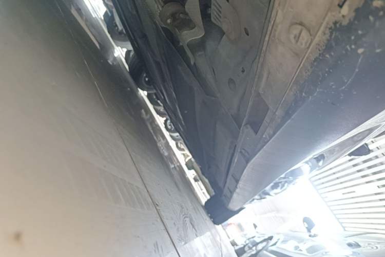 Used Ford Focus 2019 Sedan EcoBoost 180 Automatic Titanium Edition Right Side Sill