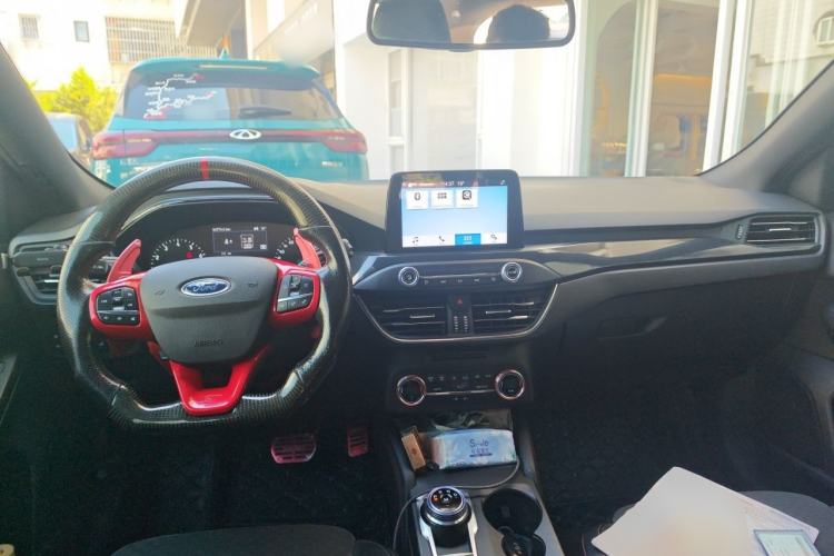 Used Ford Focus 2020 Hatchback EcoBoost 180 Automatic ST Line Center Console