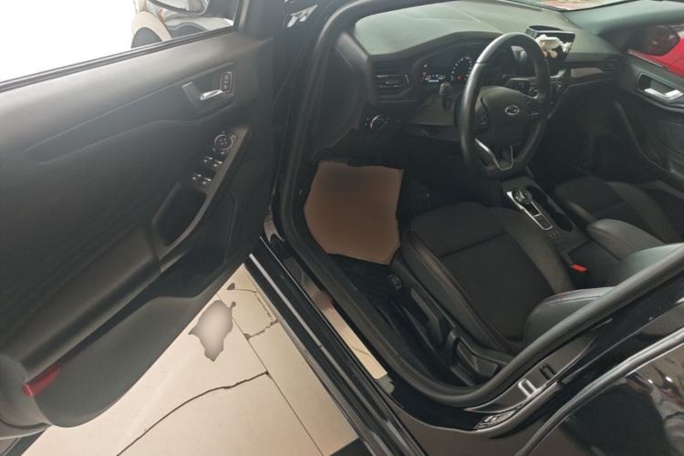 Used Ford Focus 2020 Sedan EcoBoost 180 Automatic ST Line Driver Seat