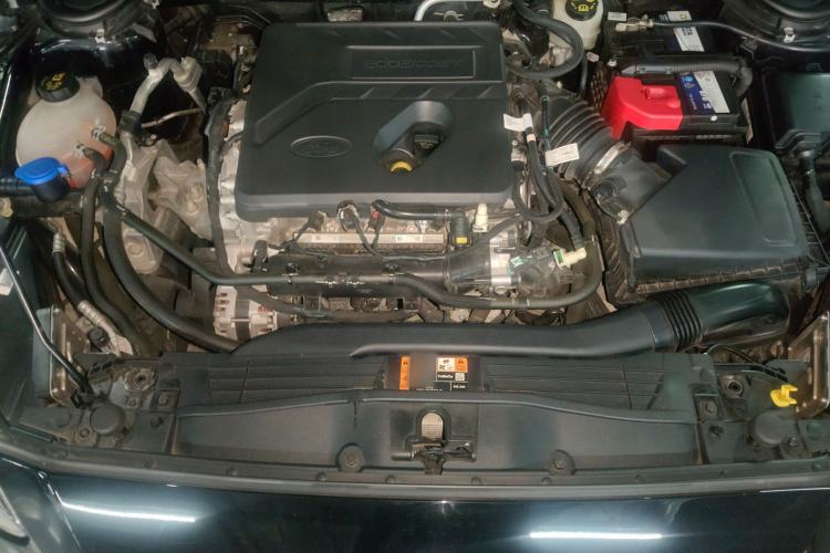 Used Ford Focus 2020 Hatchback EcoBoost 180 Automatic ST Line Engine Bay