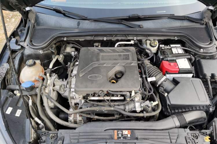 Used Ford Focus 2020 Hatchback EcoBoost 180 Automatic ST Line Engine Bay Right