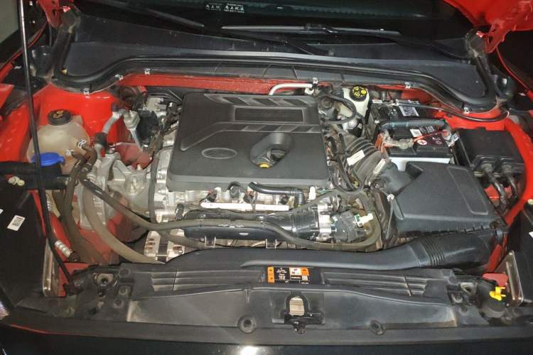 Used Ford Focus 2020 Hatchback EcoBoost 180 Automatic ST Line Engine Bay