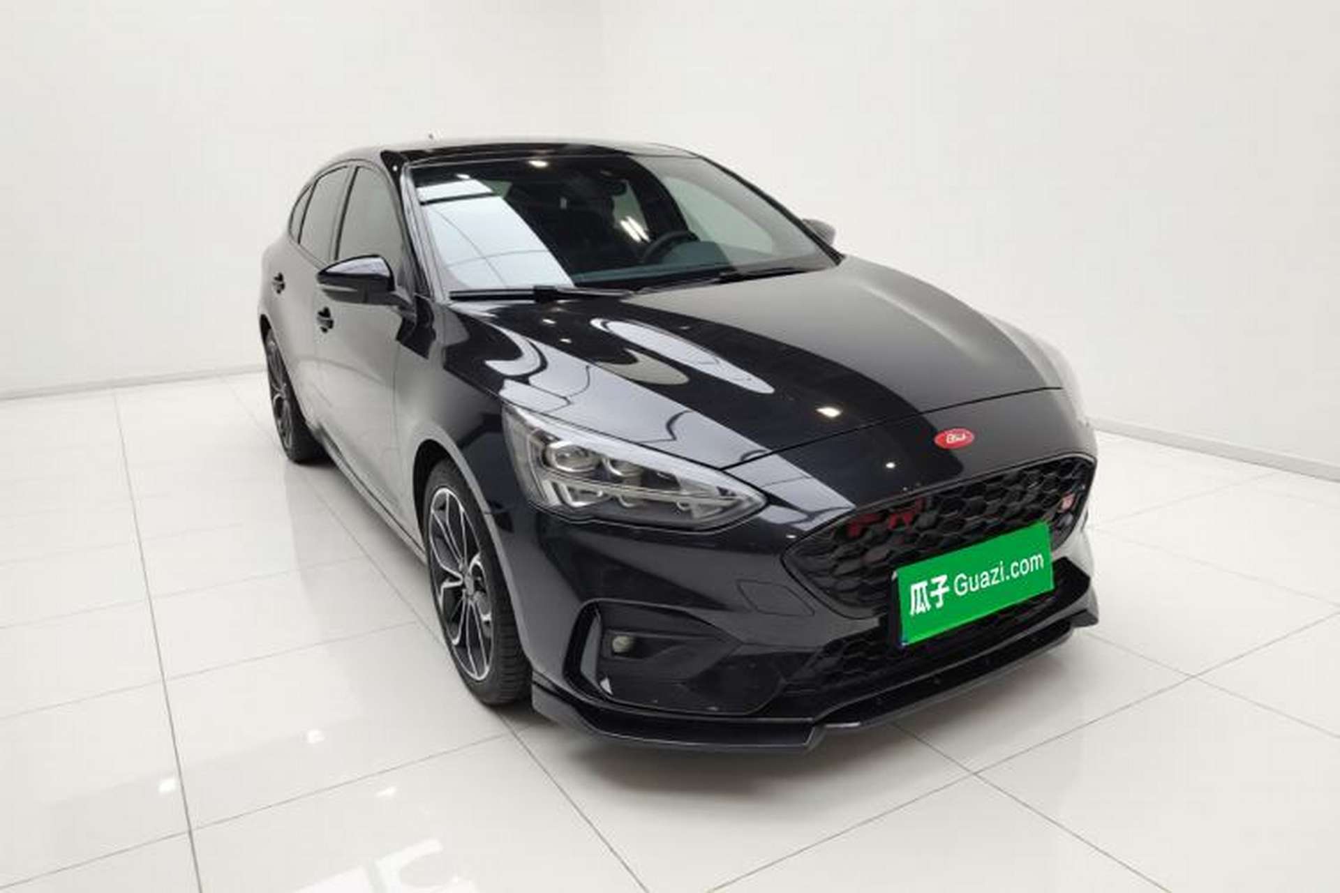 Used Ford Focus 2020 Hatchback EcoBoost 180 Automatic ST Line Exterior 2