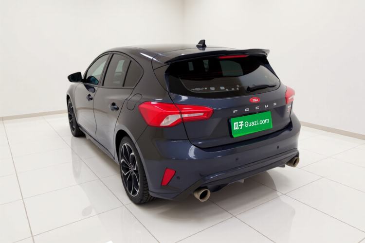 Used Ford Focus 2020 Hatchback EcoBoost 180 Automatic ST Line Exterior 3