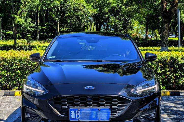 Used Ford Focus 2020 Hatchback EcoBoost 180 Automatic ST Line Exterior 5