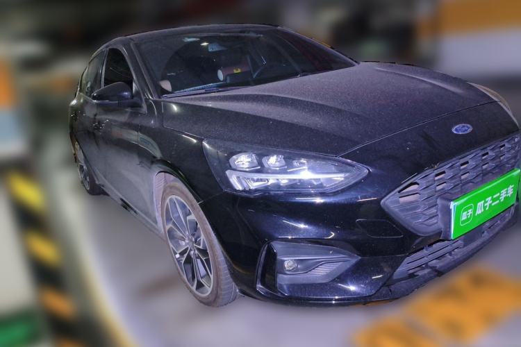 Used Ford Focus 2020 Hatchback EcoBoost 180 Automatic ST Line Front Right 45 Deg
