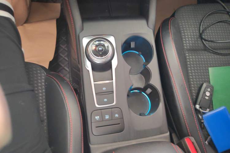 Used Ford Focus 2020 Sedan EcoBoost 180 Automatic ST Line Gear Lever