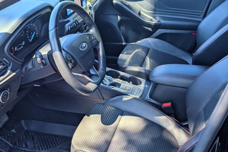 Used Ford Focus 2020 Hatchback EcoBoost 180 Automatic ST Line Interior 1