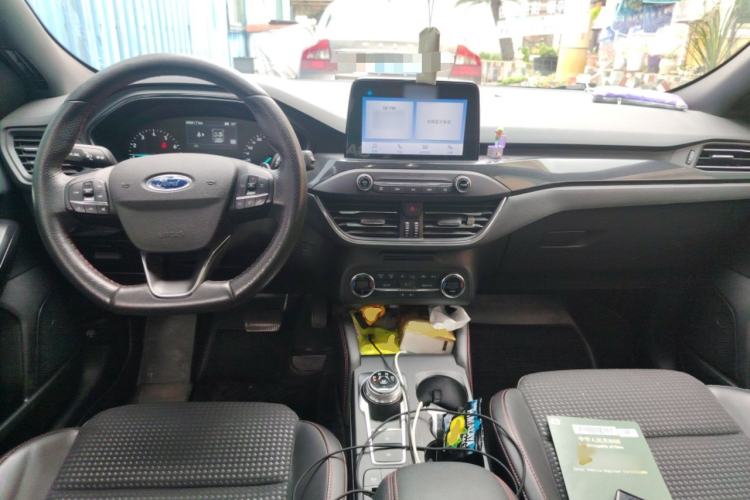 Used Ford Focus 2020 Hatchback EcoBoost 180 Automatic ST Line Interior 2