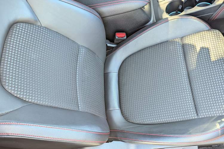 Used Ford Focus 2020 Hatchback EcoBoost 180 Automatic ST Line Interior 8
